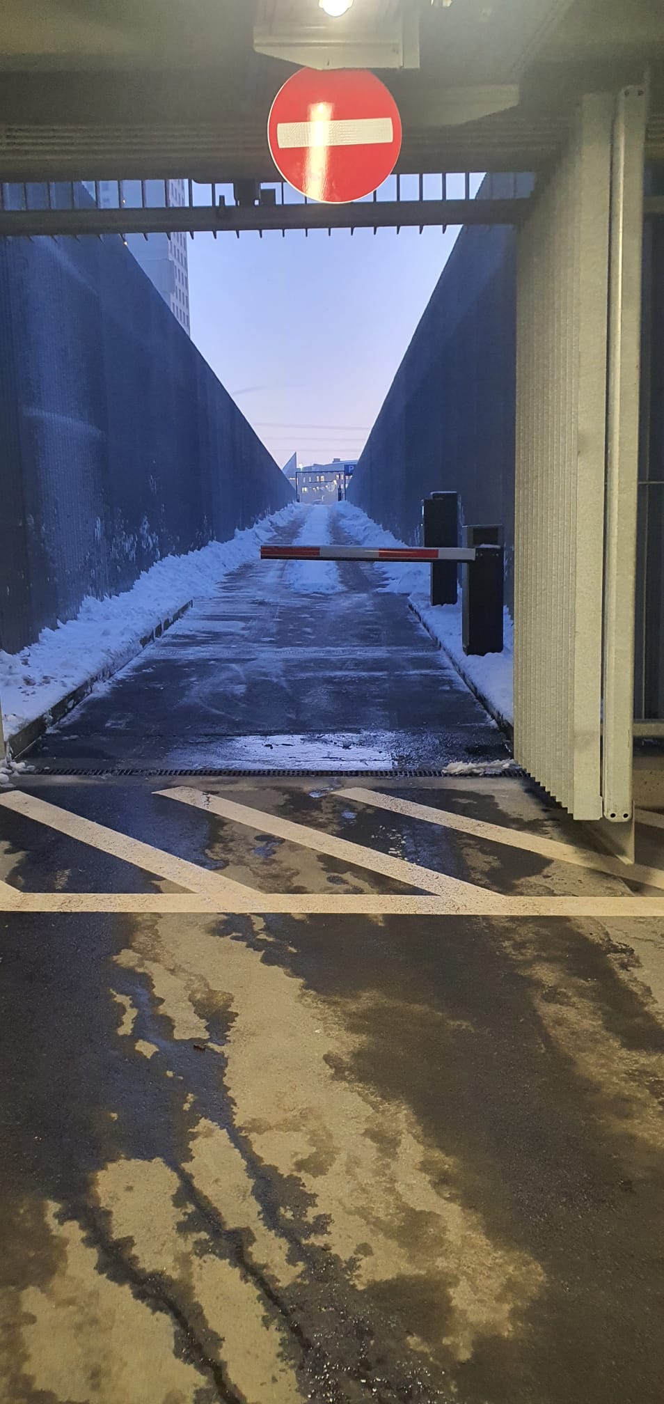 PARKING CAMPUS OUVERT !